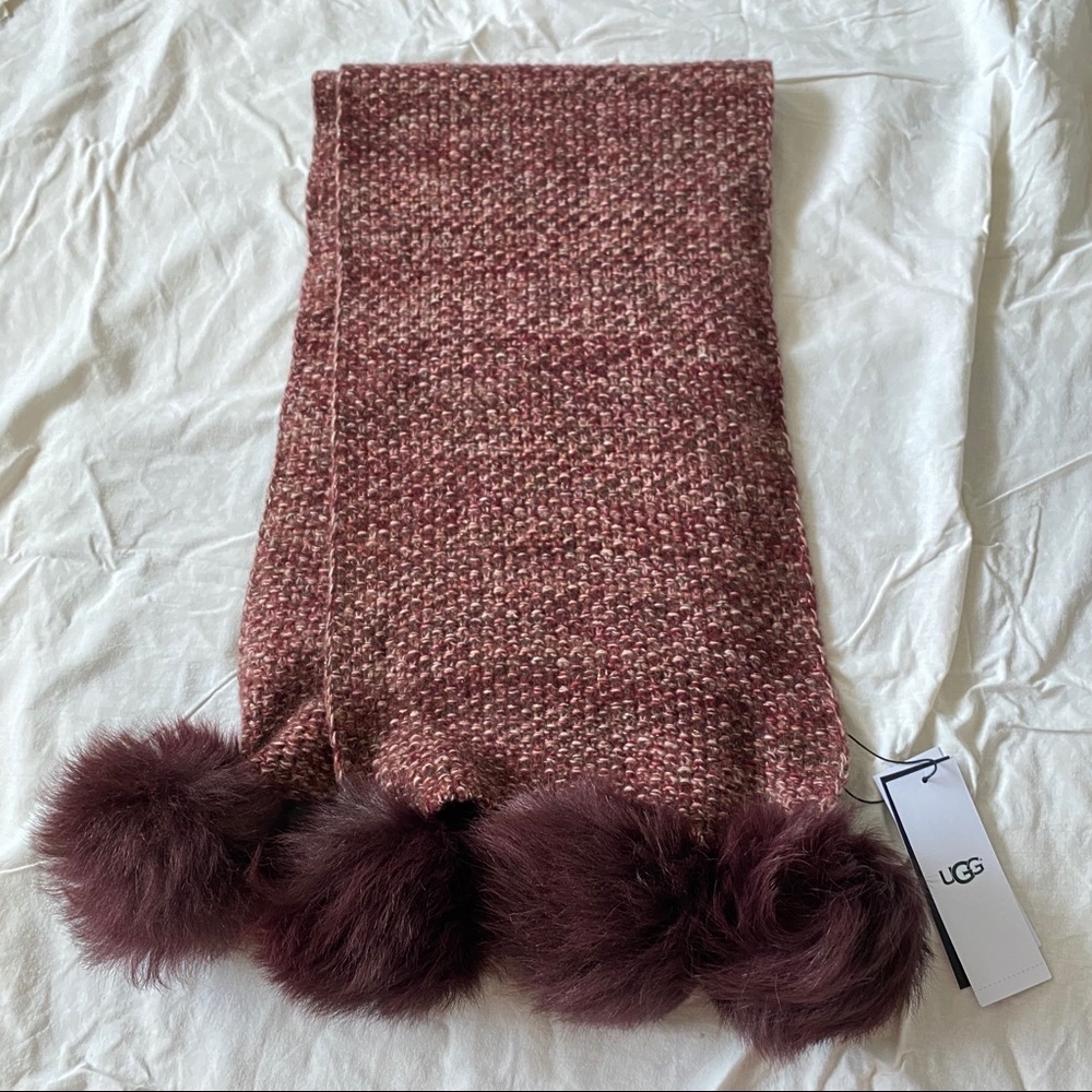 NWT UGG Quatro Pom Cashmere Scarf - Picture 2 of 4